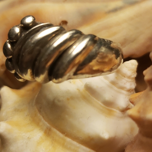 Silpada Beaded Dome Ring - Picture 3 of 3